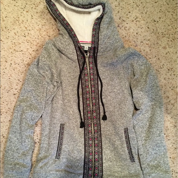 Fluffy jacket:) - Picture 2 of 4