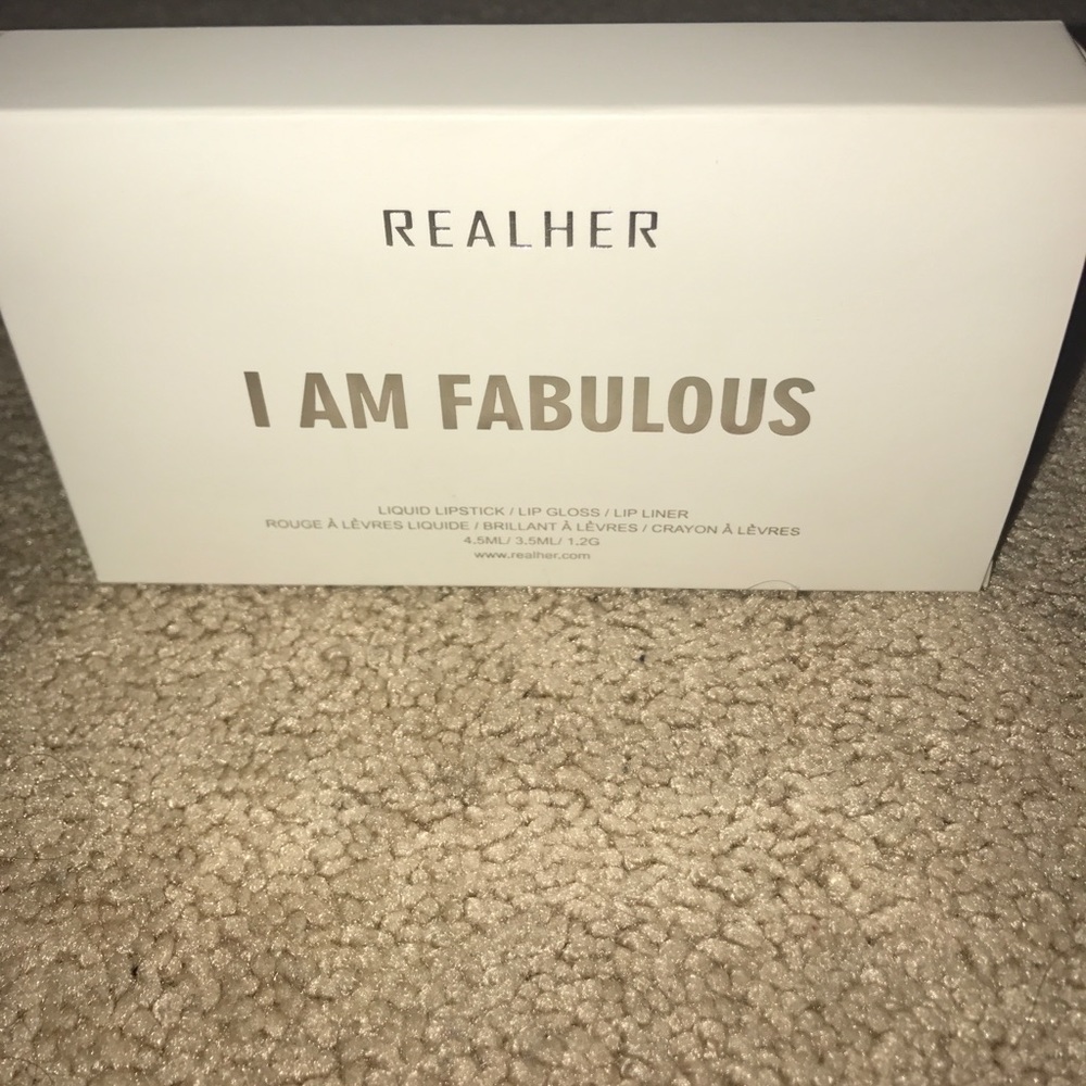 I am fabulous lip kit