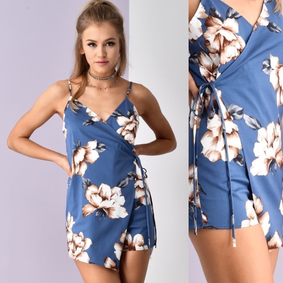 "Blue Crush" Floral Romper - Picture 2 of 4