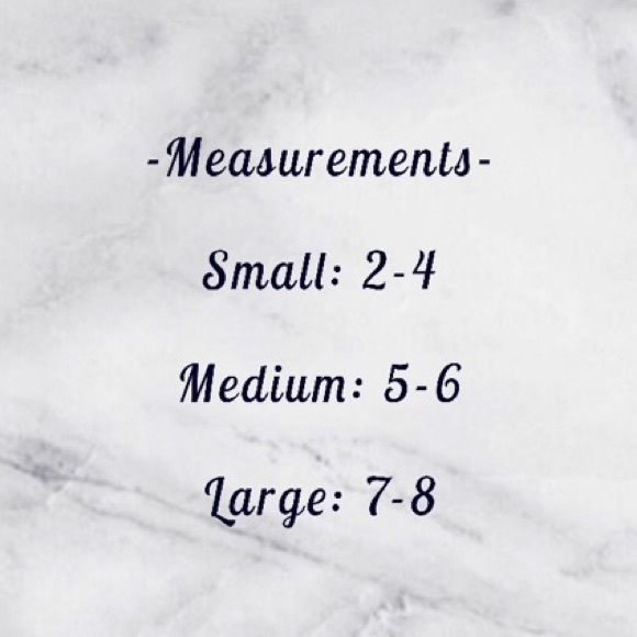 "Blue Crush" Floral Romper - Picture 3 of 4