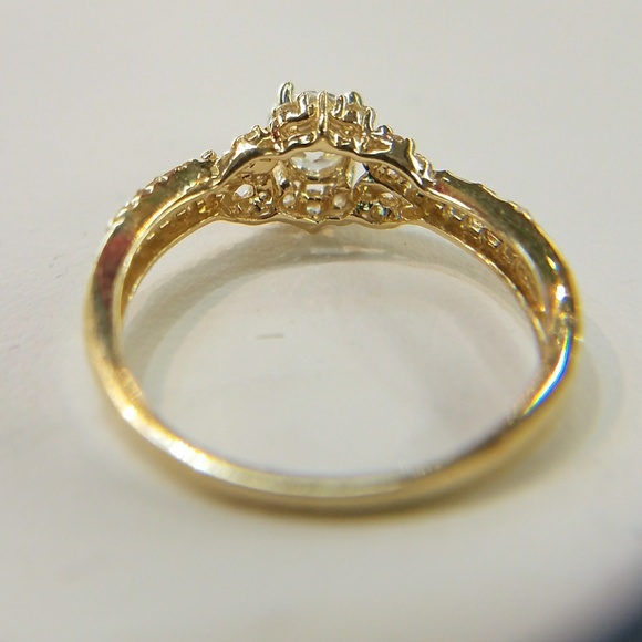 14k Solid Yellow Gold Engagement Ring - Picture 6 of 15