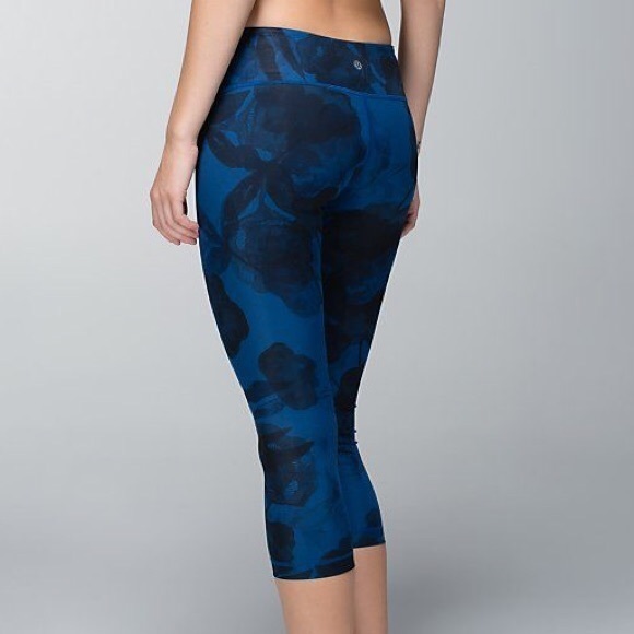 lululemon athletica Pants - 🍋Lululemon Inspire Crop Inky Floral