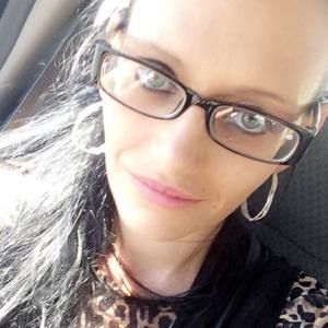 Meet your Posher, Cecilia