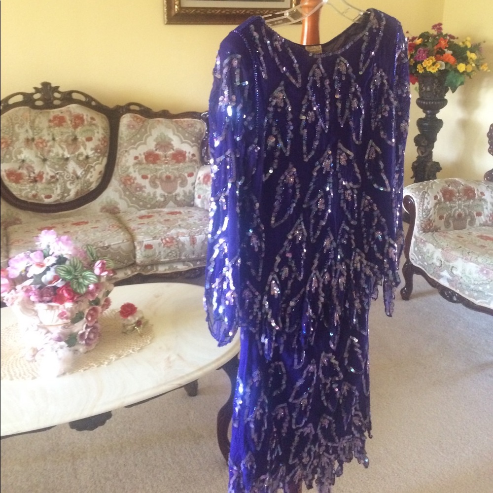Dress - Picture 2 of 5