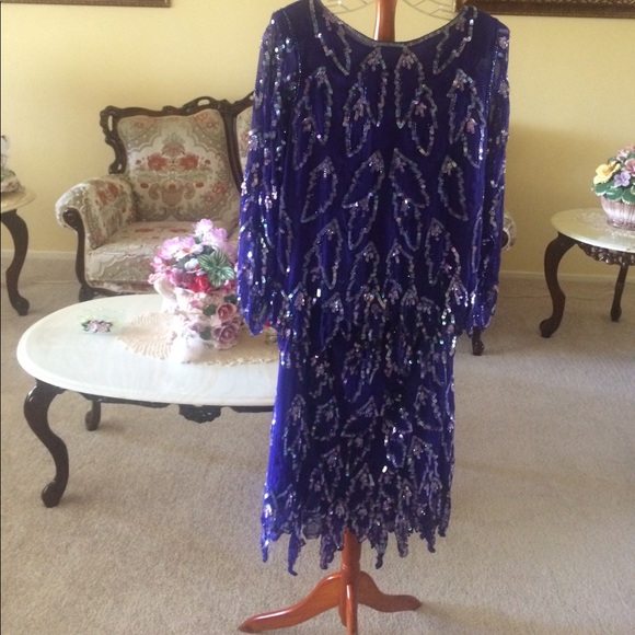 Dress - Picture 3 of 5