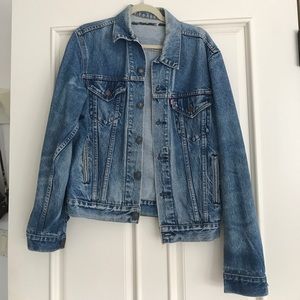 Vintage denim Levi jacket