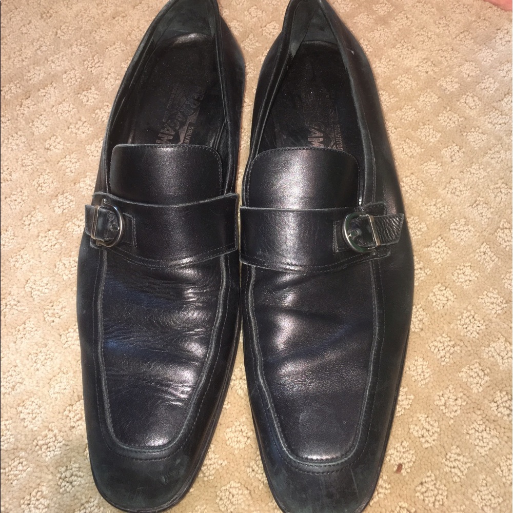 Salvatore ferragamo shoes black leather never worn