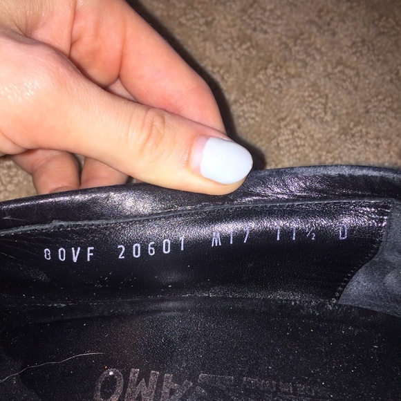 Salvatore ferragamo shoes black leather never worn