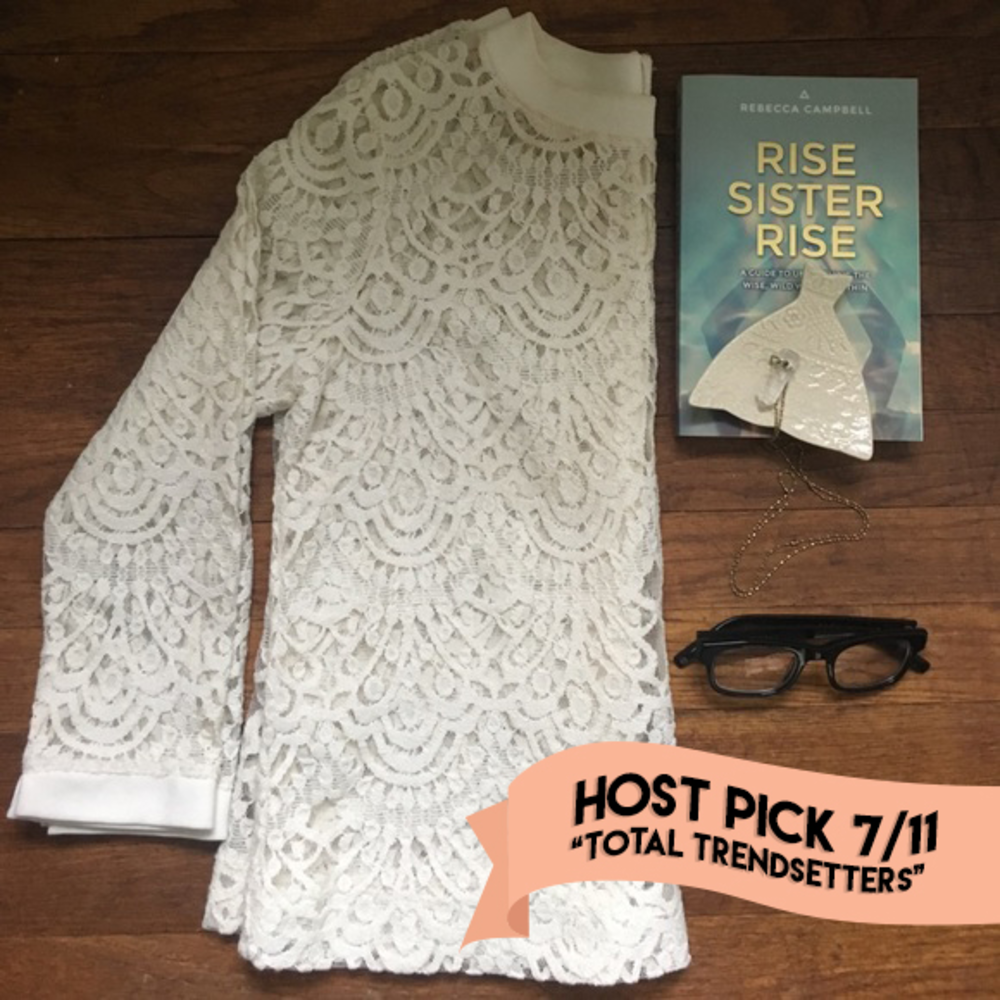 Banana Republic Lace crew neck w/ buttonup back