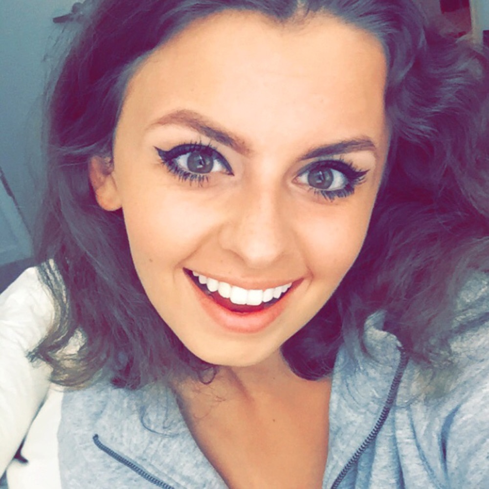 Meet your Posher, Abigail