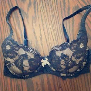 32D Victoria's Secret Body by Victoria Bra