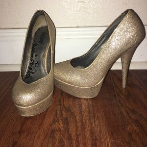Gold glitter heels