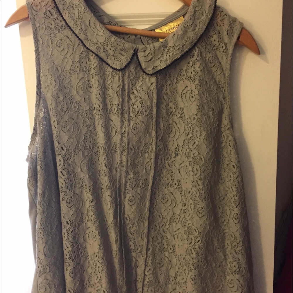 gray lace tank top