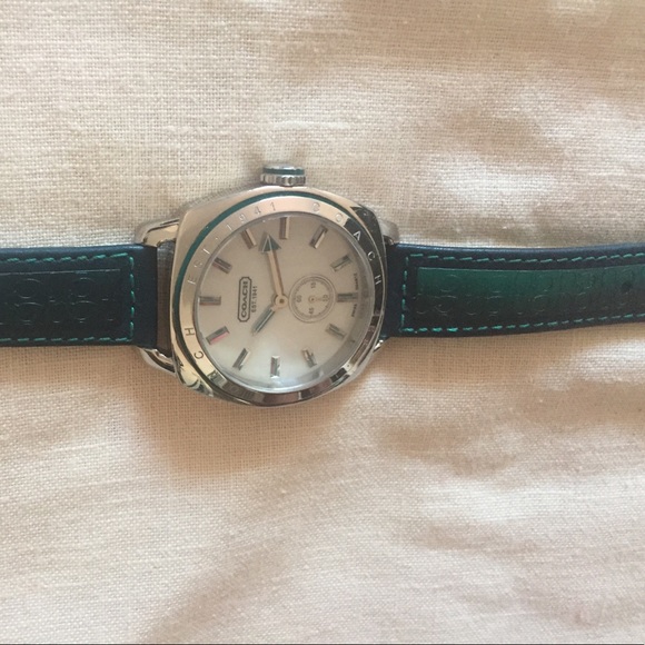 Timeless Coach Watch! - Picture 5 of 5