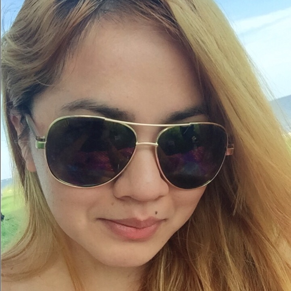 Meet your Posher, Jene