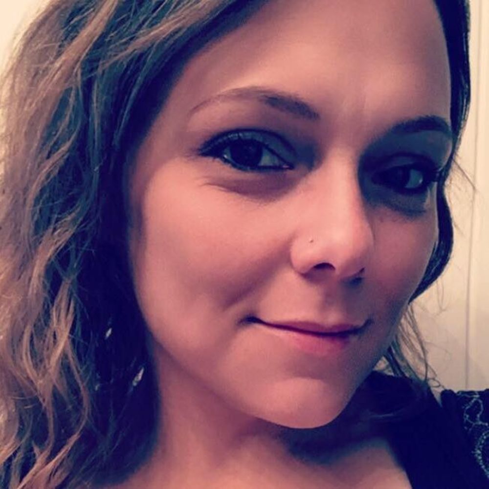 Meet your Posher, Angela