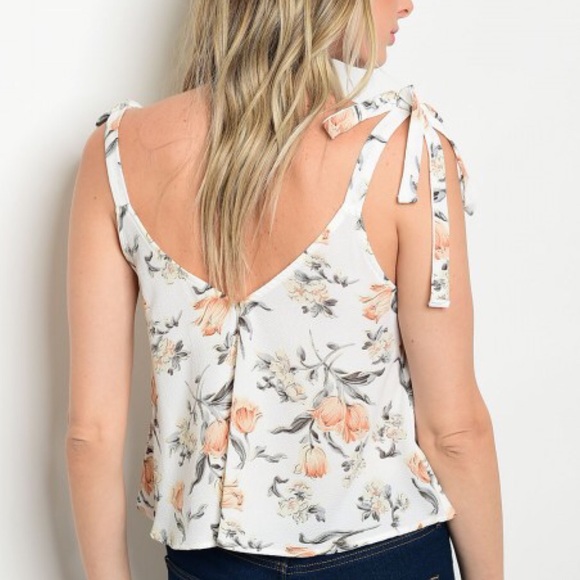 Ivory Floral Cropped Bow Tie Blouse - Picture 5 of 8