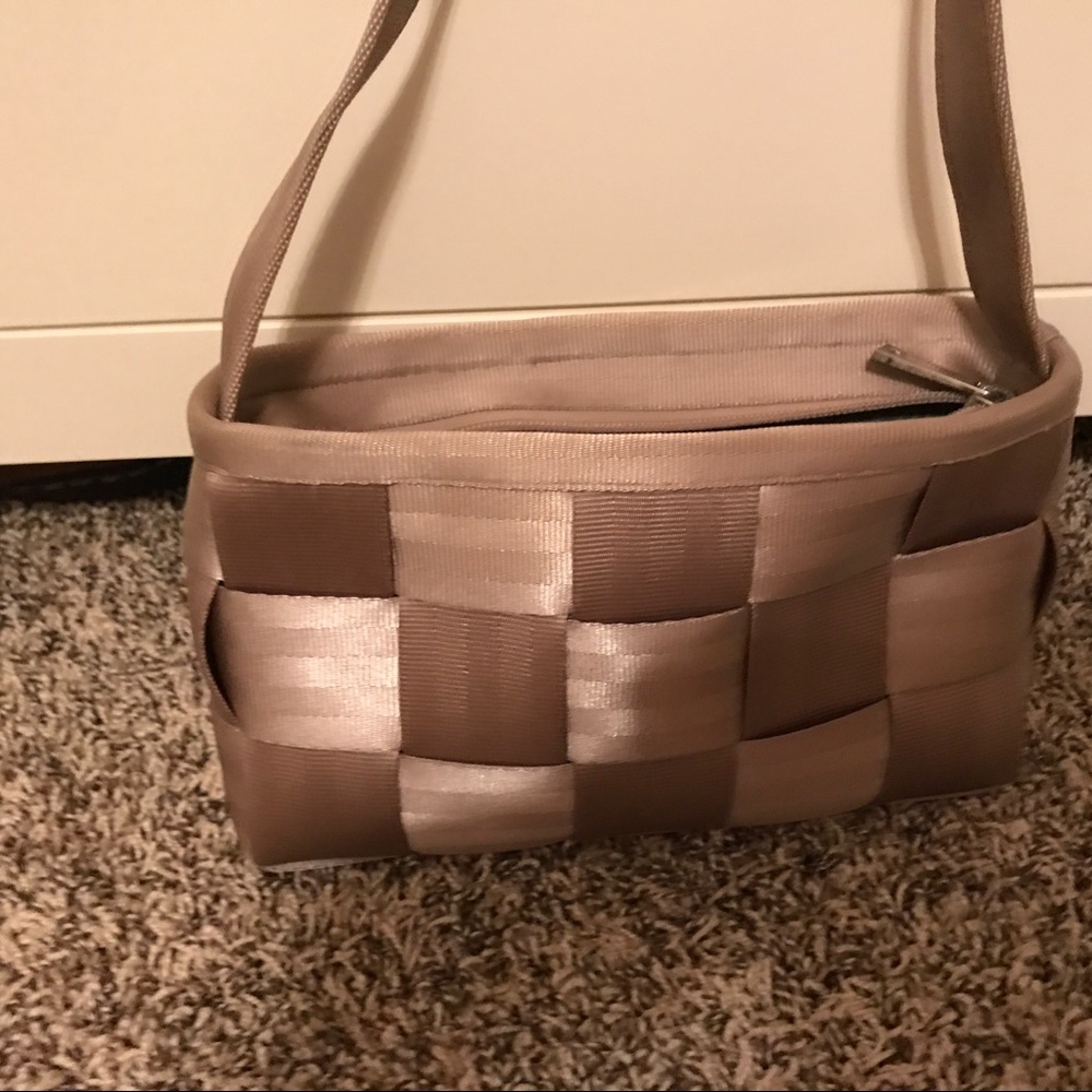 Harvey's seatbelt purse satchel. NWOT
