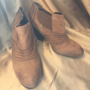 Vince Camuto leather booties