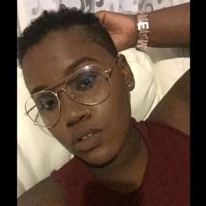 Meet your Posher, Ciara