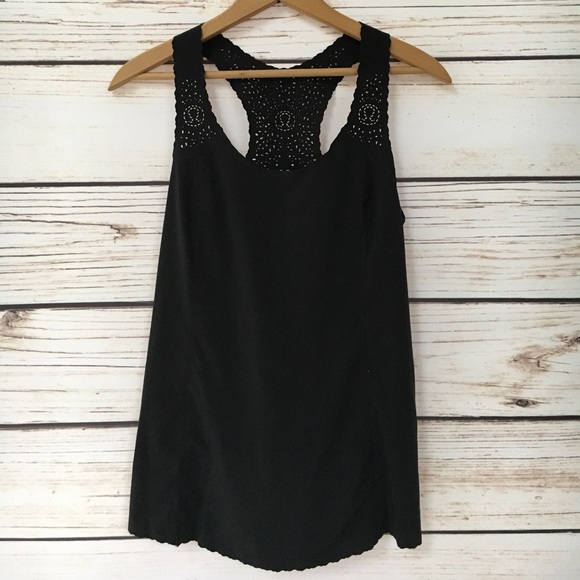 lululemon Black Tank • Detail cut outs on straps - Picture 1 of 7