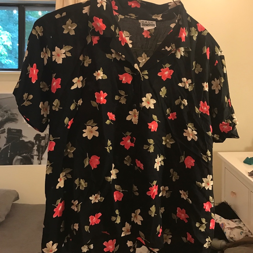 Vintage summery Hawaiian floral shirt