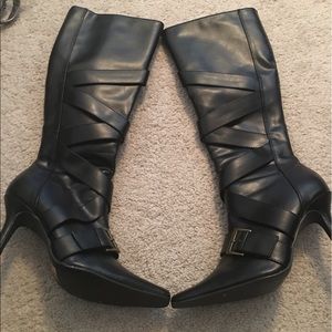 Brand new black boots