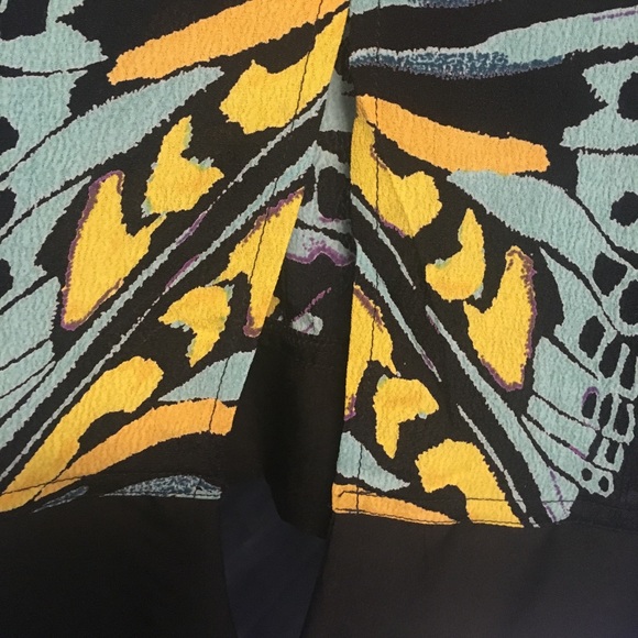 Forever 21 flirty summer blouse - Picture 4 of 7