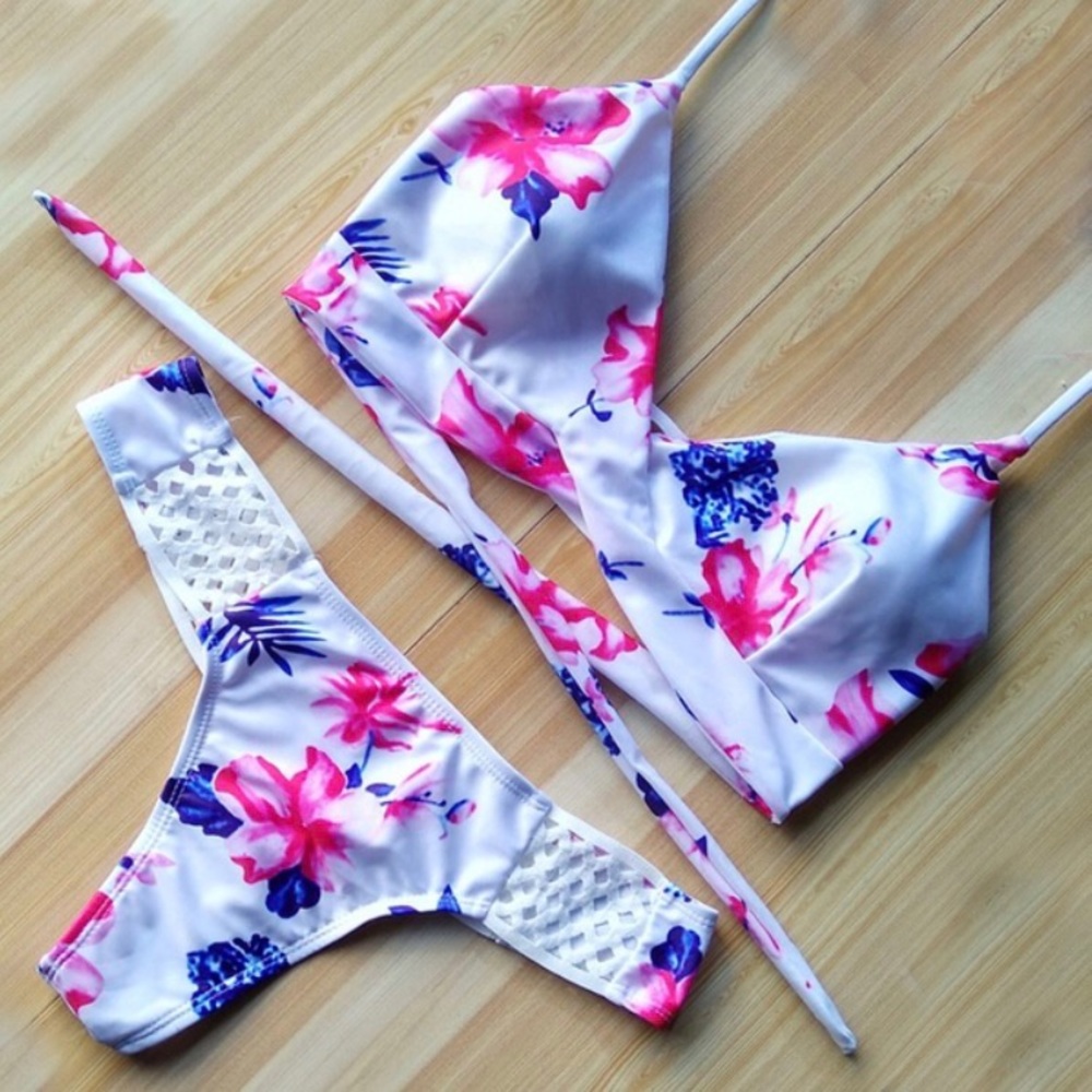 🌸White Floral Bikini 🌸