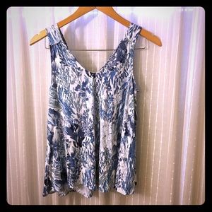 Floral print loose hanging tank top