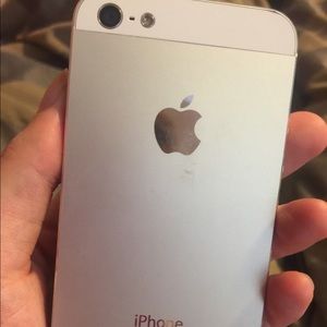 white iphone 5