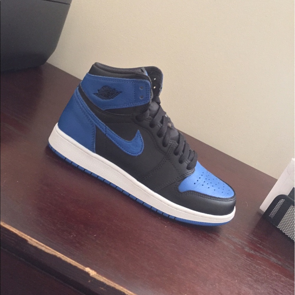 Jordan retro 1 royal