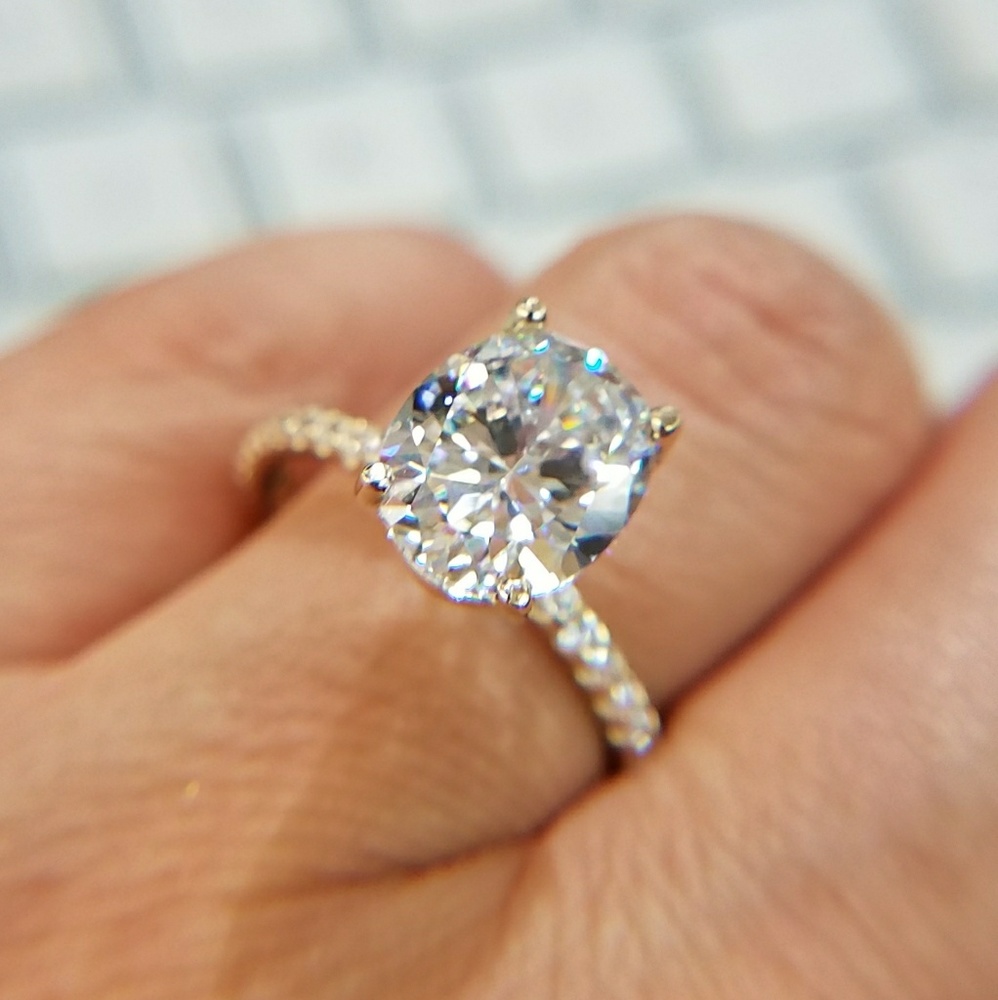 5ct 11x9mm Oval 14k Gold Diamond Engagement Ring - Picture 9 of 16