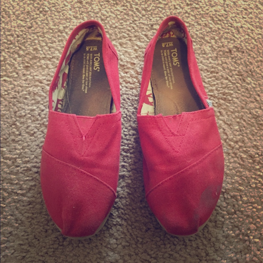 Red Toms