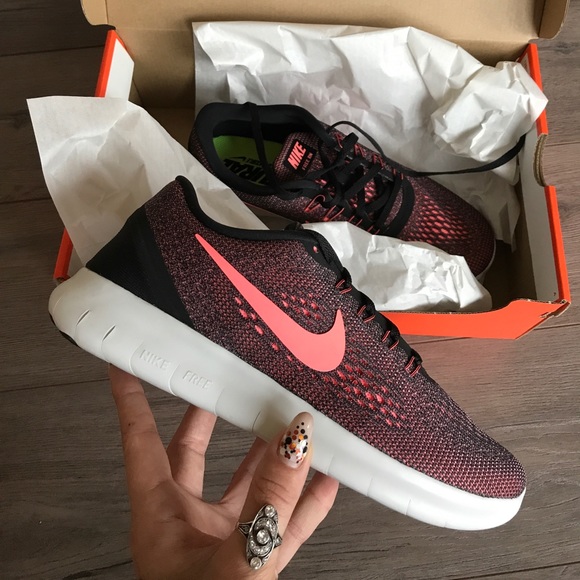 NWT Nike free rn Black - Picture 4 of 8