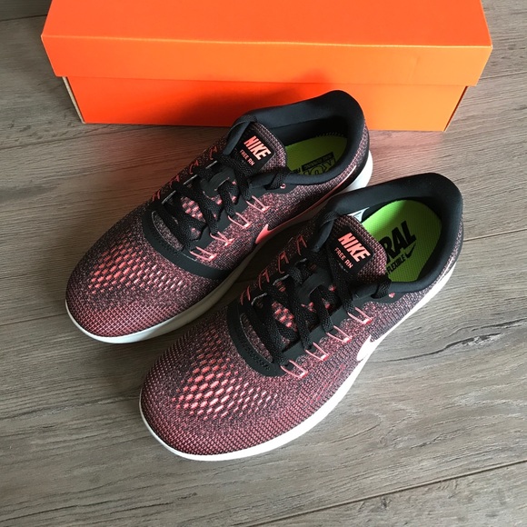 NWT Nike free rn Black - Picture 7 of 8