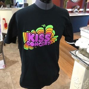 Vintage Kiss concert black T '11