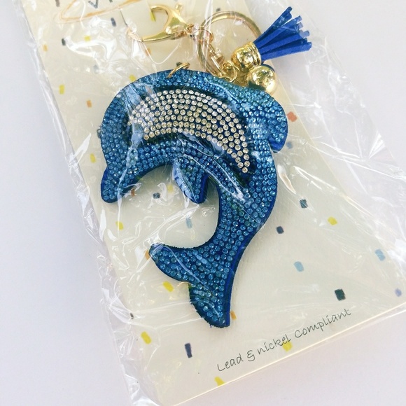 Dolphin key charm - Picture 3 of 3