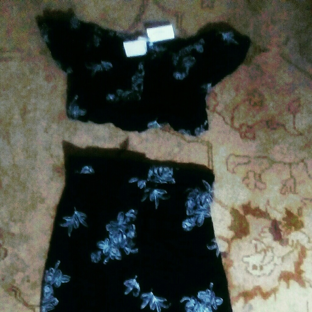 STUNNING 2PC CROP & MAXI