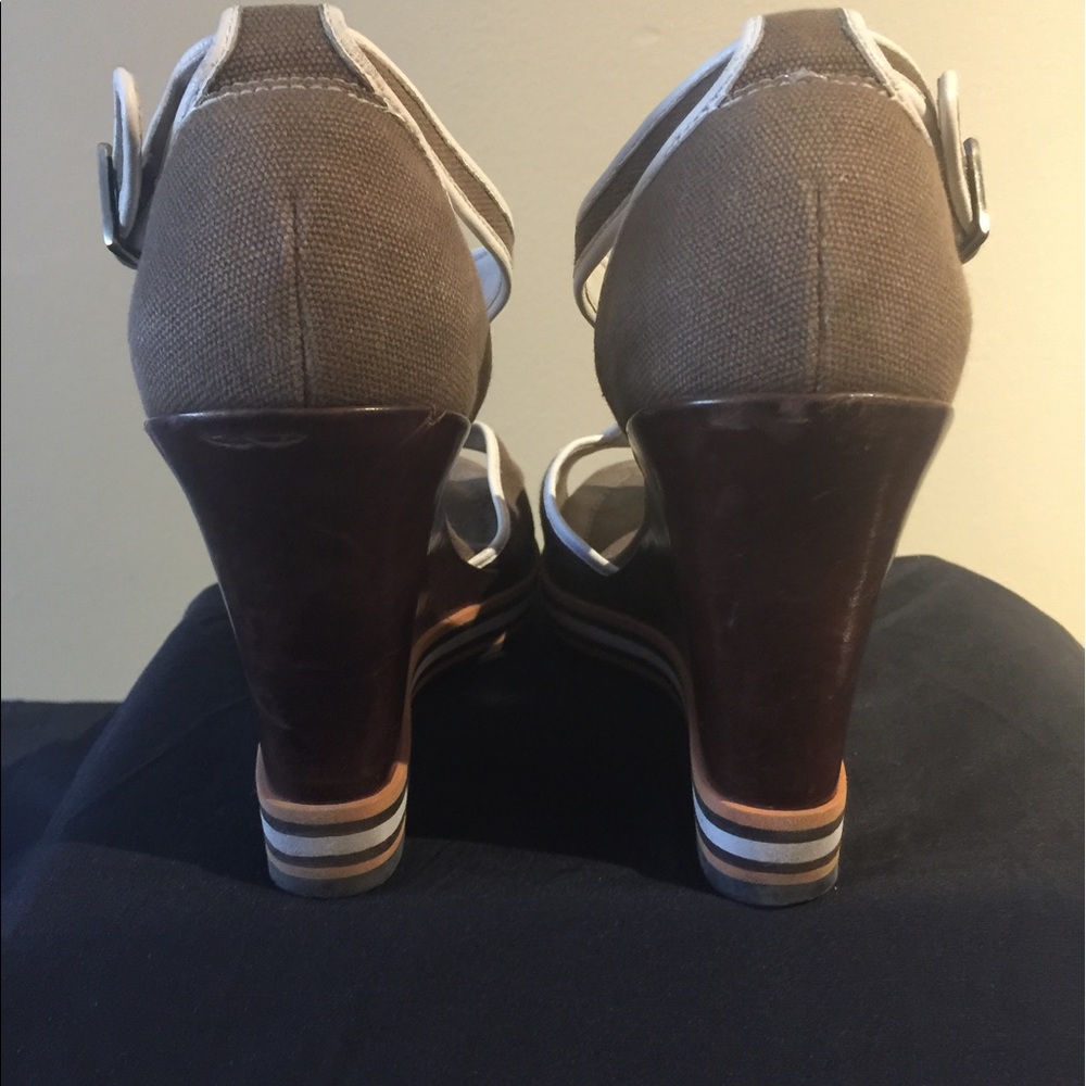 Coach Wedge Sandals - Picture 4 of 8