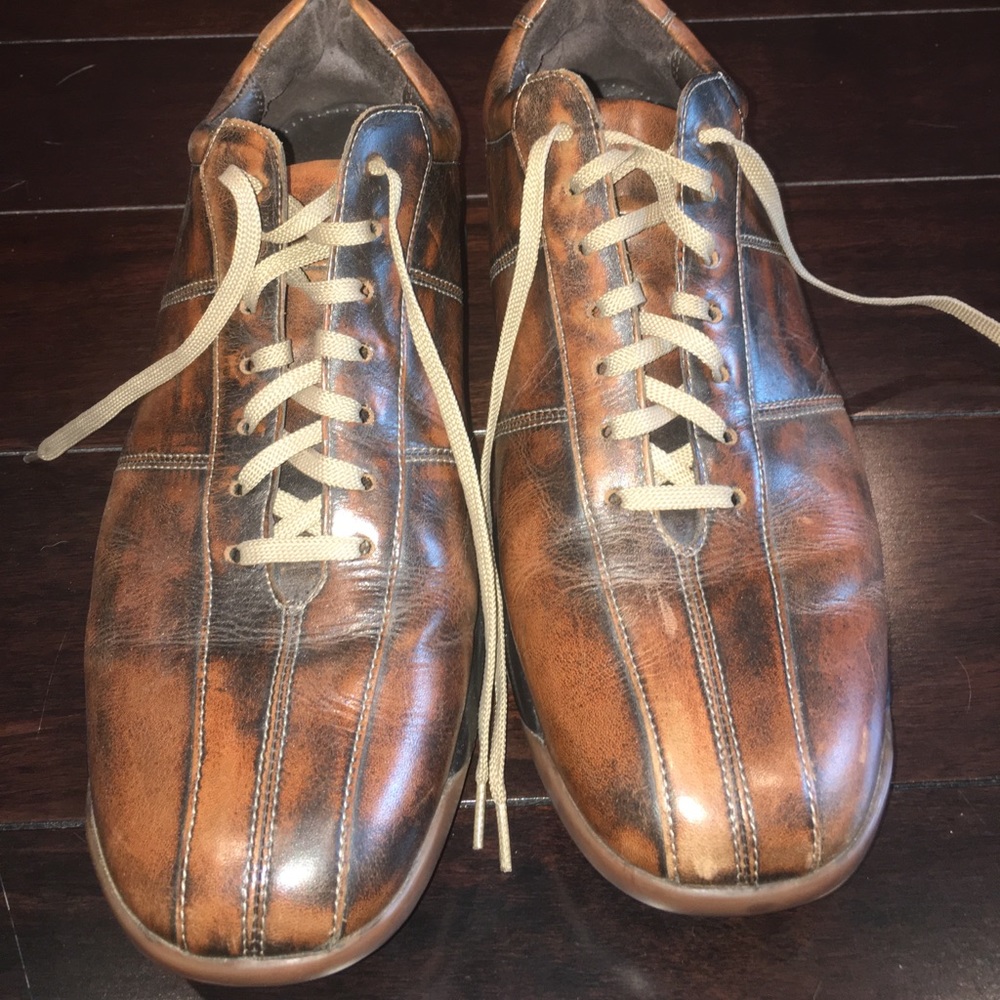 Cole Haan tie shoes