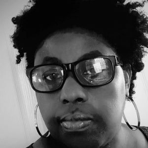 Meet your Posher, Bola