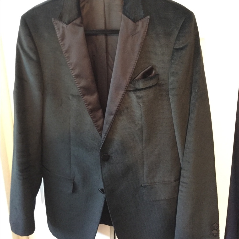 Hugo Boss slim fit velvet dinner jacket