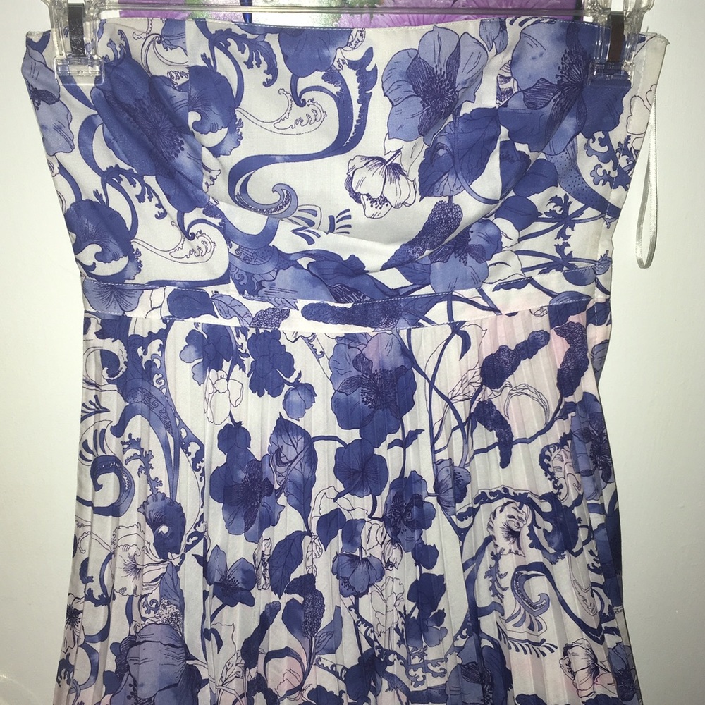 Blue / White floral party dress!