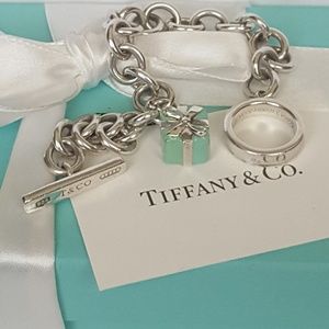 TIFFANY & CO. 1837 Toggle Giftbox Charm Bracelet