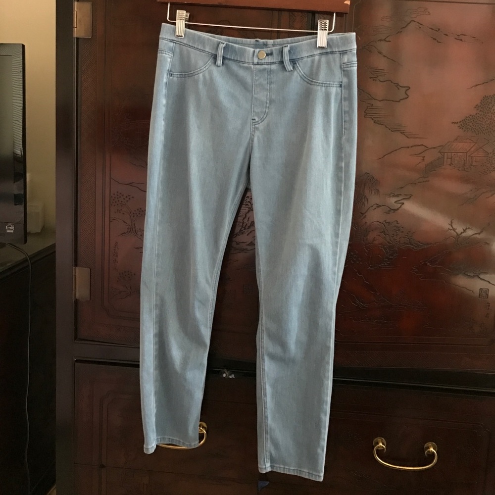 Cropped Uniqlo jeggings