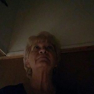 Meet your Posher, Pamela