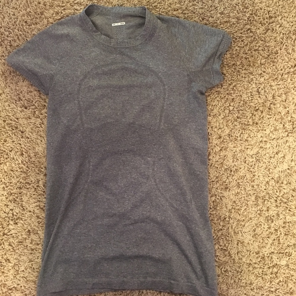 Lululemon Swiftly Tech Short Sleeve Crew Size 6