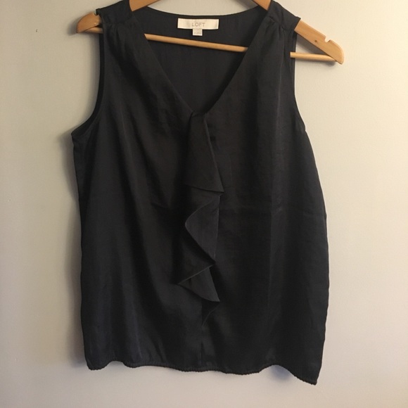 LOFT Tops - Loft sleeveless top