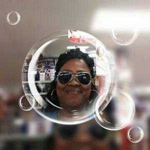 Meet your Posher, Joyce